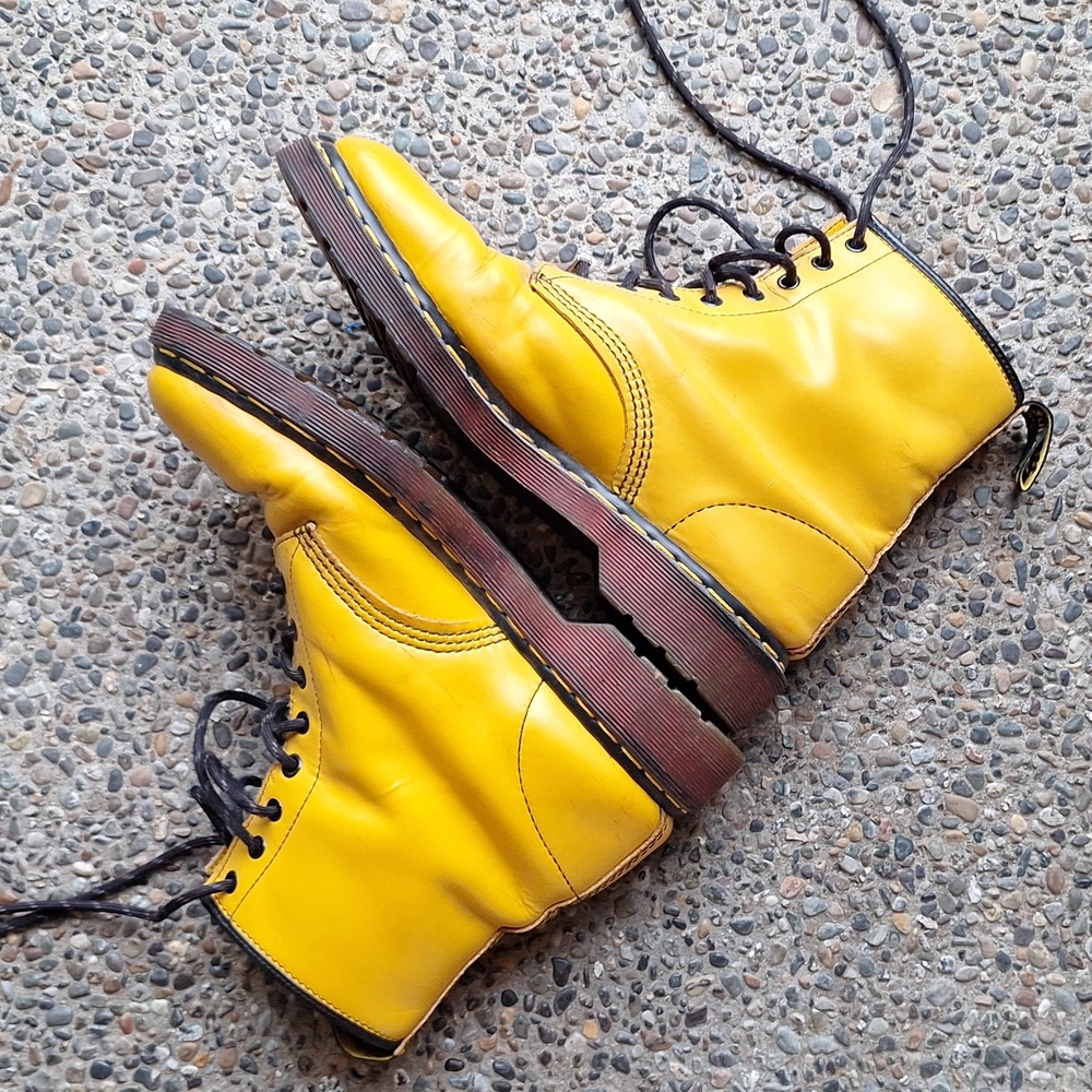 Dr. Martens 1460 *cp* Yellow Smooth Leather Combat Boots Mens 10.5 Womens 12.5 - Picture 5 of 7